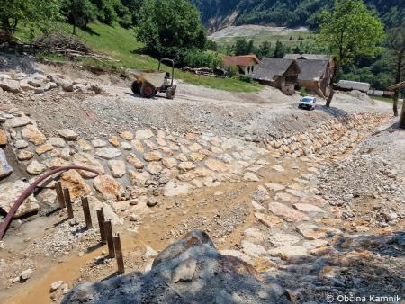 Sanacijska obnova vodotokov in hudournikov po poplavah (10)